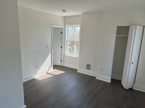 106 N 9th St in Darby, PA - Foto de edificio - Building Photo