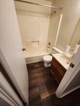 5208 Belclare Rd, Unit CM11 in Cincinnati, OH - Foto de edificio - Building Photo