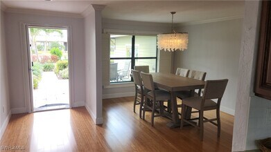 521 Whitewater Way in Naples, FL - Building Photo - Building Photo