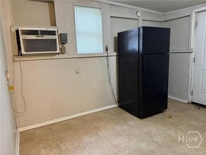 317 Strickland St in Hinesville, GA - Building Photo - Building Photo