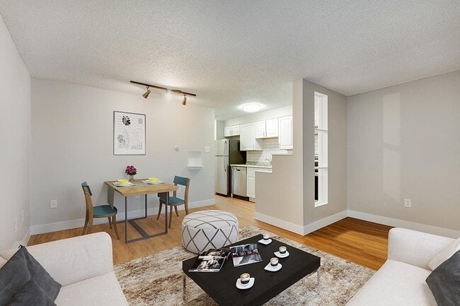 60 South in Denver, CO - Foto de edificio - Building Photo