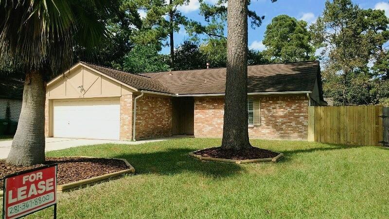 2119 Whitelaw Dr in Spring, TX - Building Photo