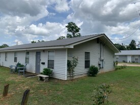 19490 Magnolia St in Citronelle, AL - Building Photo