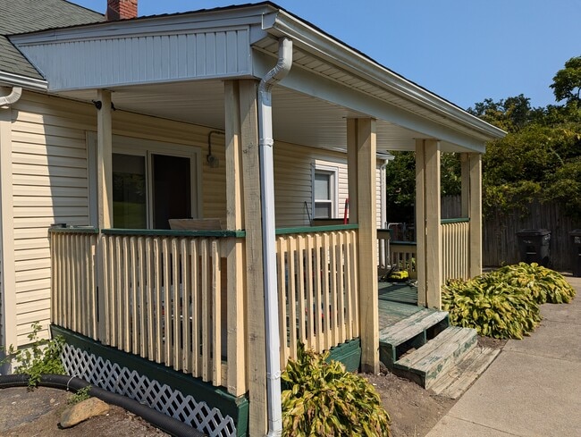 4174 Pine Ave in Erie, PA - Foto de edificio - Building Photo