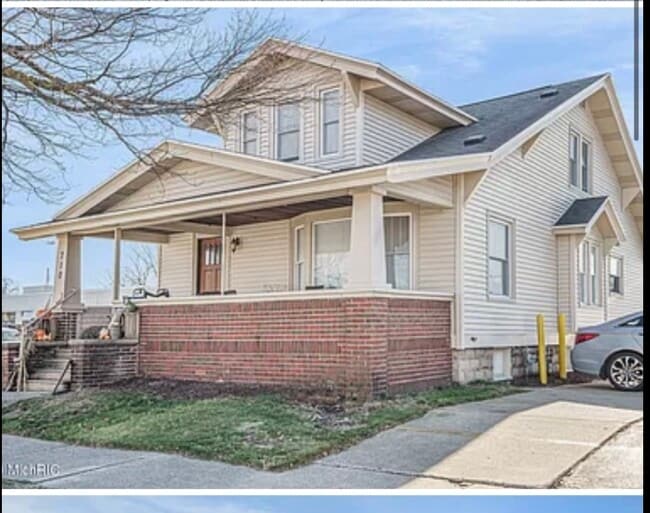 710 Fulton St, Unit 710 down