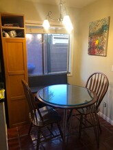 1319 Walgrove Ave, Unit Front in Los Angeles, CA - Building Photo - Building Photo
