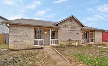 8101 West Gate Blvd in Austin, TX - Building Photo - Building Photo