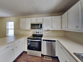 2825 Islington Dr in Murfreesboro, TN - Foto de edificio - Building Photo