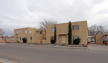 1314 Coal Ave SW in Albuquerque, NM - Building Photo - Building Photo