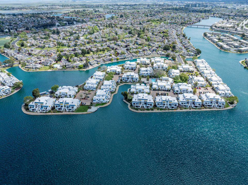 The Islands Condominiums in Foster City, CA - Building Photo