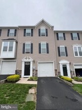 905 Susan Cir in North Wales, PA - Building Photo - Building Photo