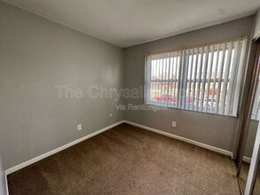 606 E McKinley Rd in Ottawa, IL - Building Photo - Building Photo