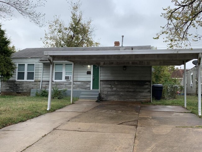 property at 804 NE 30th St