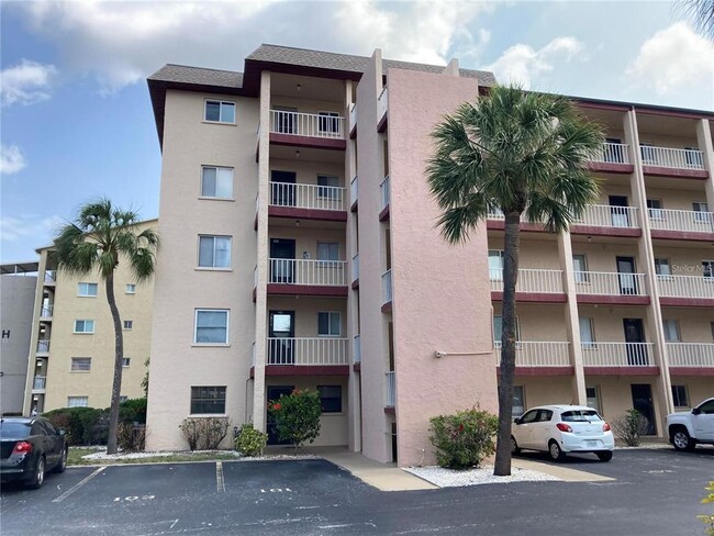 property at 3905 Lake Bayshore Dr