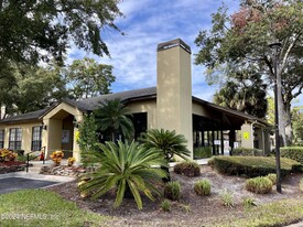 10150 Belle Rive Blvd in Jacksonville, FL - Building Photo