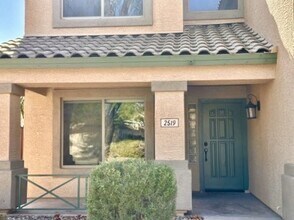 2519 W Bent Tree Dr in Phoenix, AZ - Building Photo - Building Photo