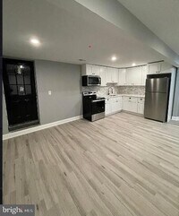 2400 N Howard St photo'