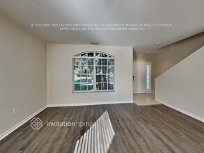 7108 49th Pl E in Palmetto, FL - Foto de edificio - Building Photo