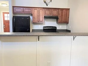 196 The Heights Dr in Calera, AL - Building Photo - Building Photo