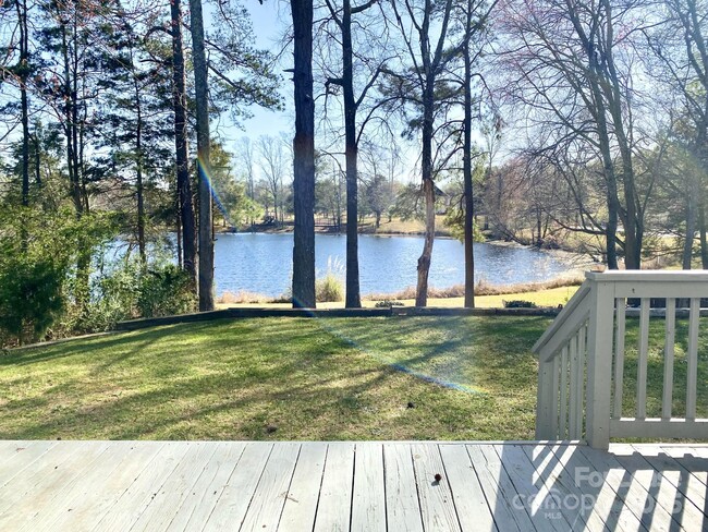 1026 Village Green Lane in Rock Hill, SC - Building Photo - Building Photo