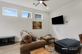 203 Danna Ln, Unit D in Houston, TX - Building Photo - Building Photo