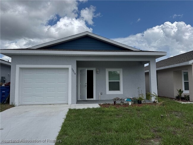 property at 1514 Las Villas Blvd