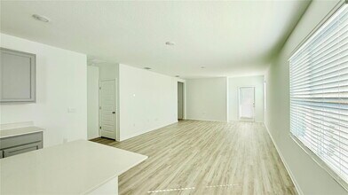 2986 Waterlily Wy in Poinciana, FL - Building Photo - Building Photo