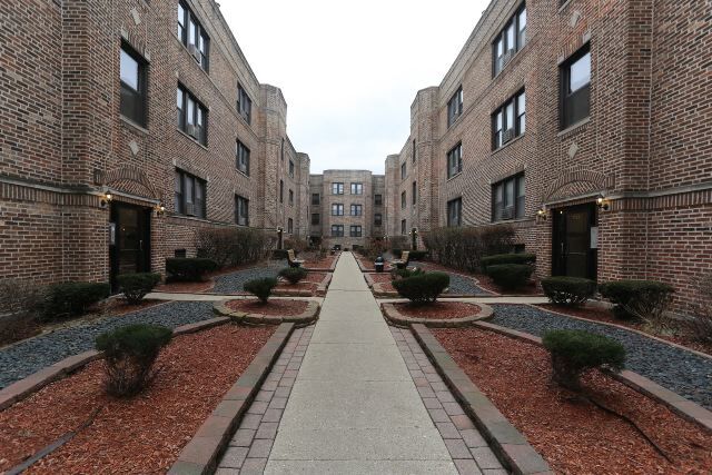 property at 3720 N Pine Grove Ave