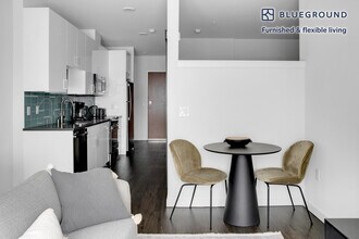 221 Minor Ave N-Unit -FL6-ID377 in Seattle, WA - Building Photo - Building Photo