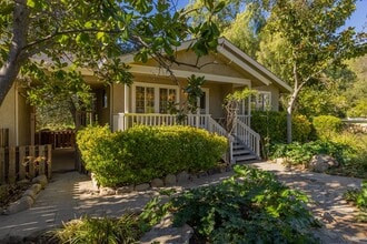 3337 Thacher Rd in Ojai, CA - Building Photo - Building Photo