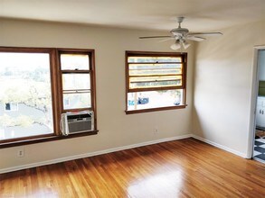 929 N Genesee Ave in West Hollywood, CA - Building Photo - Building Photo