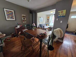 280 Raglan Rd in Kingston, ON - Building Photo - Building Photo
