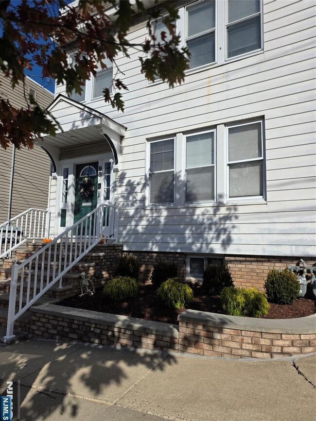 property at 98 Arlington Blvd