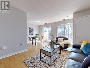 165-165 Cherokee Blvd in Toronto, ON - Building Photo - Building Photo