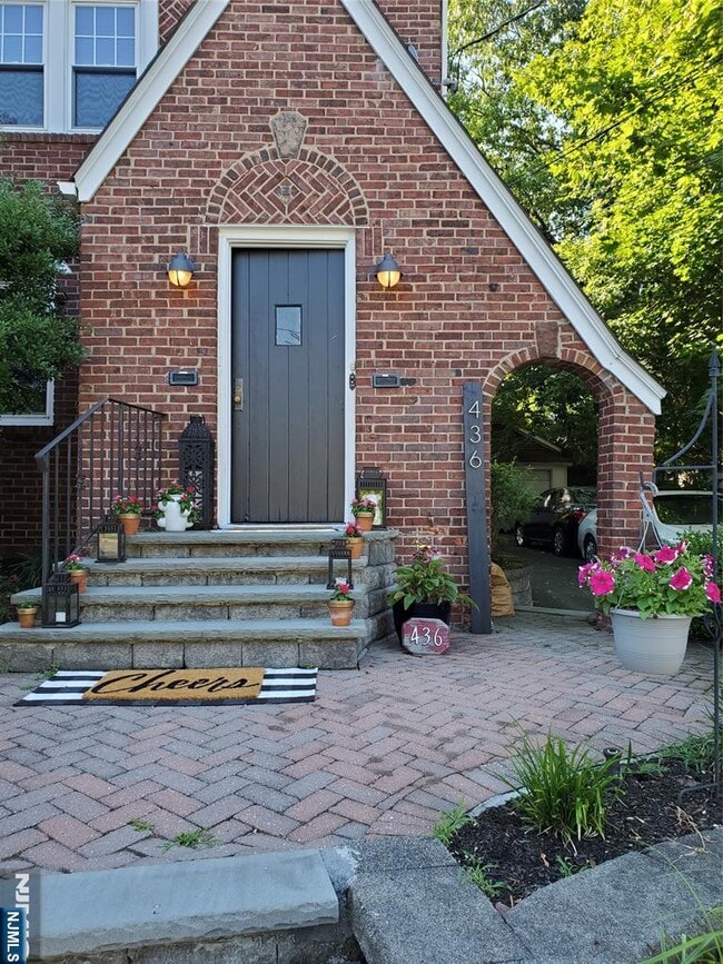 436 Hill
