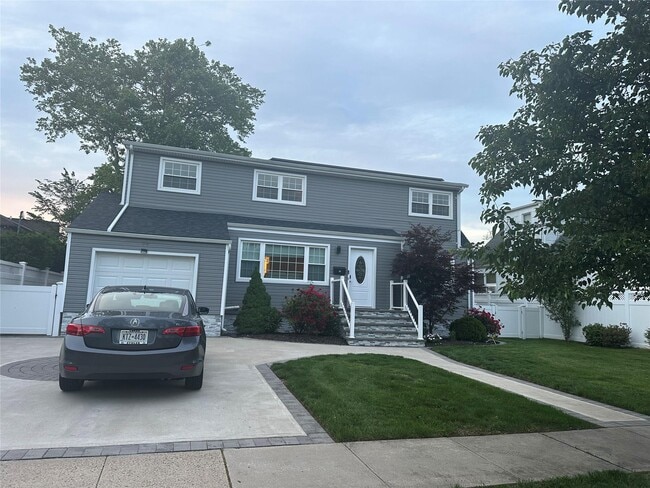 property at 22 Stewart St