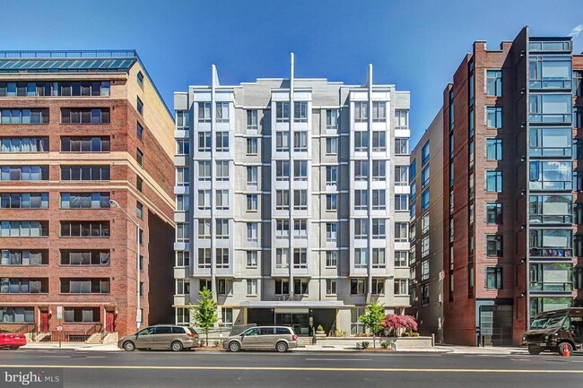 property at 1225 13th St NW