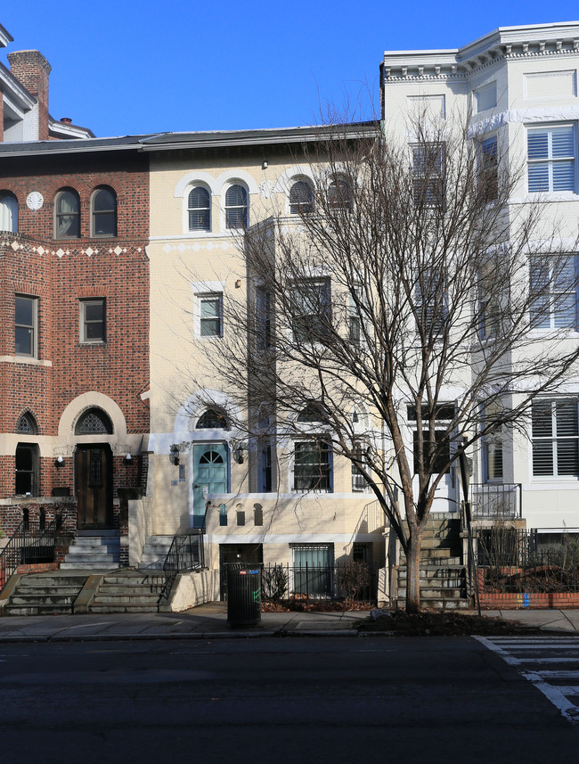 1847 Calvert St NW in Washington, DC - Foto de edificio - Building Photo