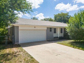 1205 S 7th St in Copperas Cove, TX - Building Photo