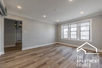 6148 N Francisco Ave in Chicago, IL - Building Photo - Building Photo