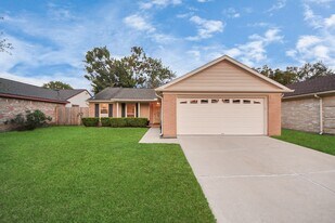 2506 Lively Ln in Sugar Land, TX - Building Photo