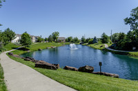 Hutton Farms in Lawrence, KS - Foto de edificio - Building Photo