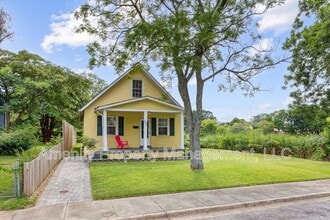 145 Ash Ave in Newport News, VA - Building Photo - Building Photo