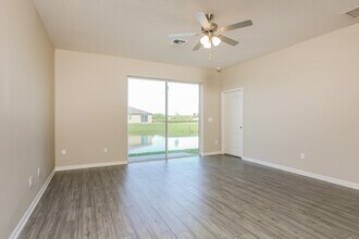 1715 Party Pl in Fort Pierce, FL - Building Photo - Building Photo