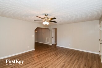 176 Shadow Wood Dr in Douglasville, GA - Building Photo - Building Photo