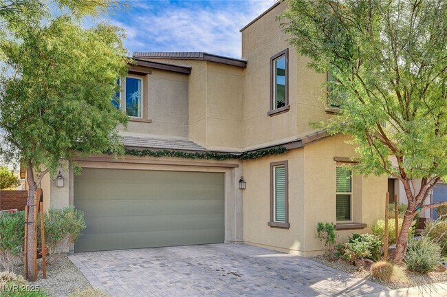 5958 Smith Valley Rd in Las Vegas, NV - Building Photo - Building Photo