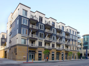 Pacifica in Long Beach, CA - Building Photo - Building Photo