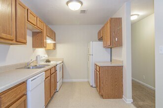 299 Raleigh Dr in Clarksville, TN - Building Photo - Building Photo