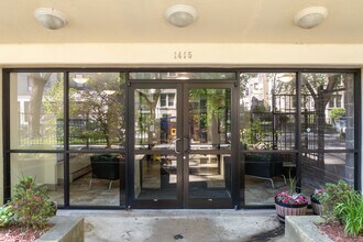 1415 W Lunt Ave in Chicago, IL - Building Photo - Building Photo