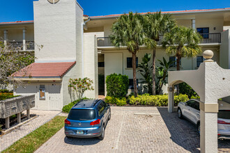 Valencia at Pelican Bay in Naples, FL - Building Photo - Building Photo